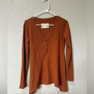 Maeve by Anthropologie handkerchief hem long sleeve tunic